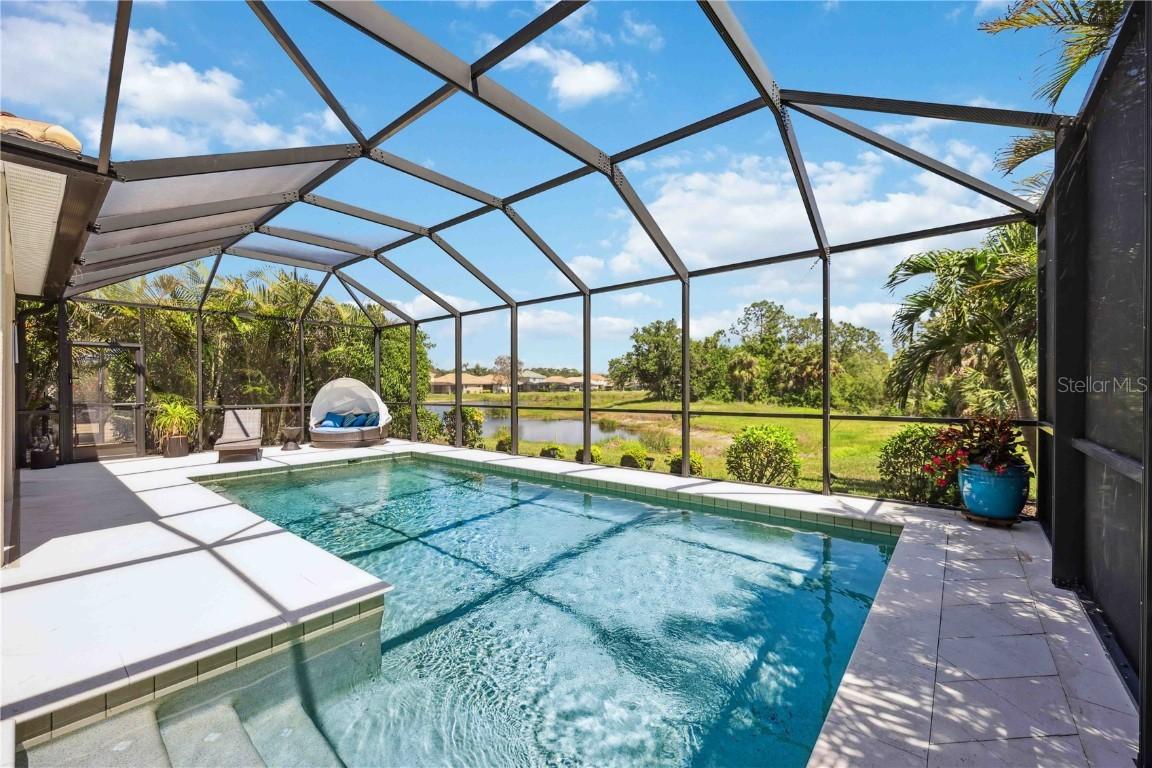 2177 Weaver Bird Ln., Venice, FL 34292