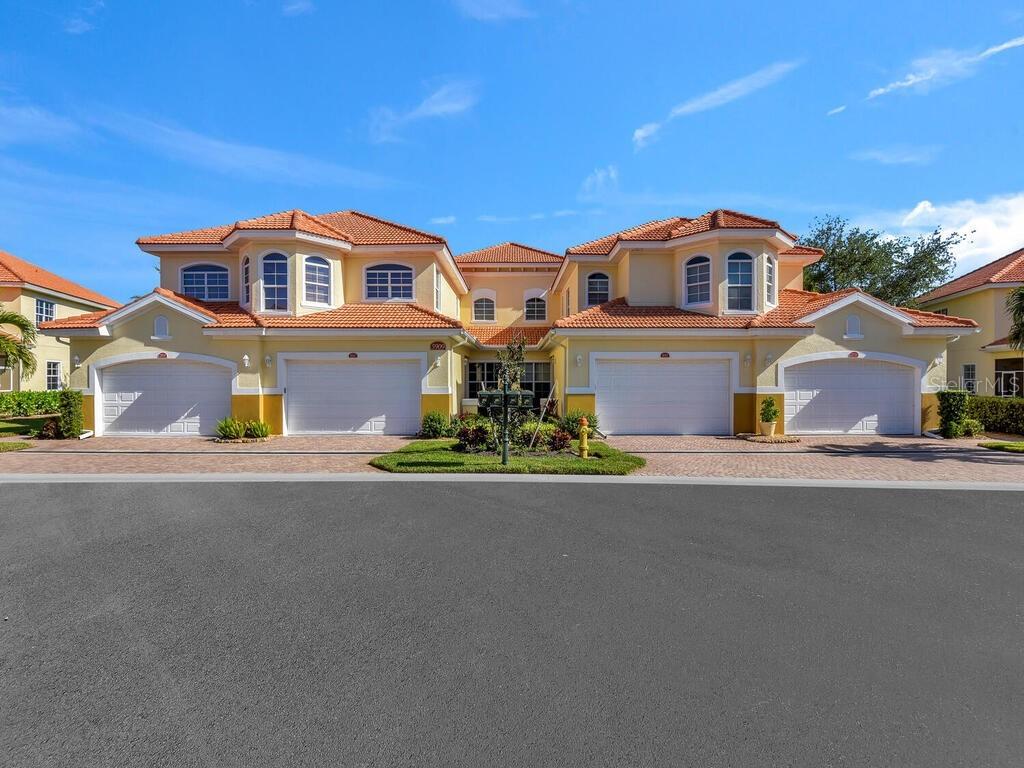5909 Tarpon Gardens Cir. #101, Cape Coral, FL 33914