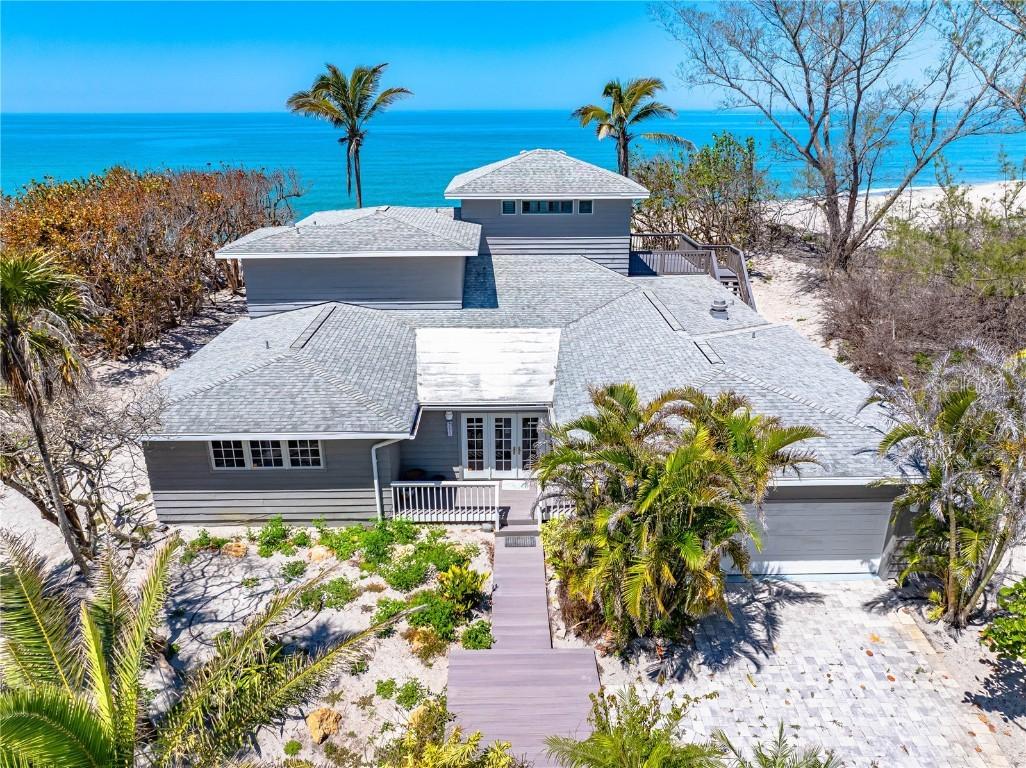 8592 Hidden Lagoon Rd., Sarasota, FL 34242