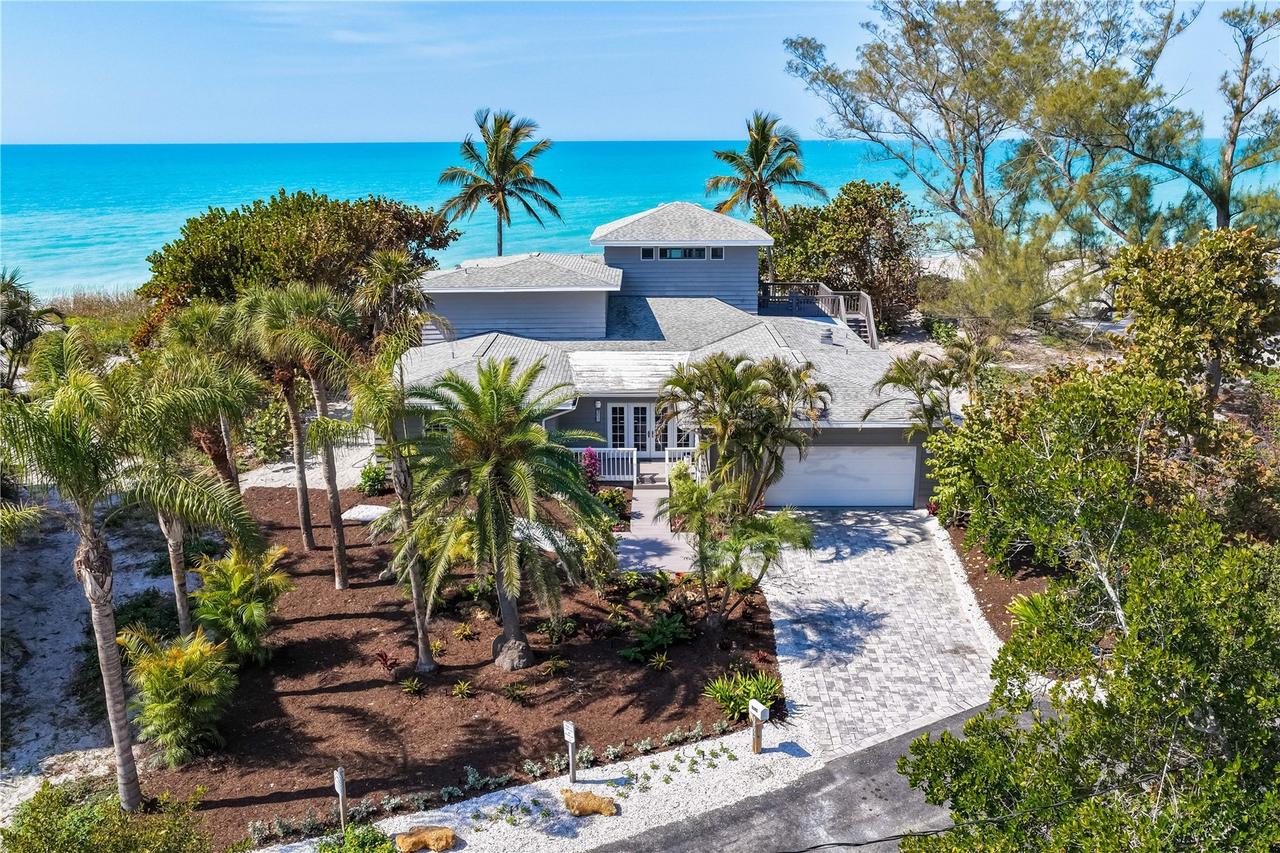 8592 Hidden Lagoon Rd., Sarasota, FL 34242