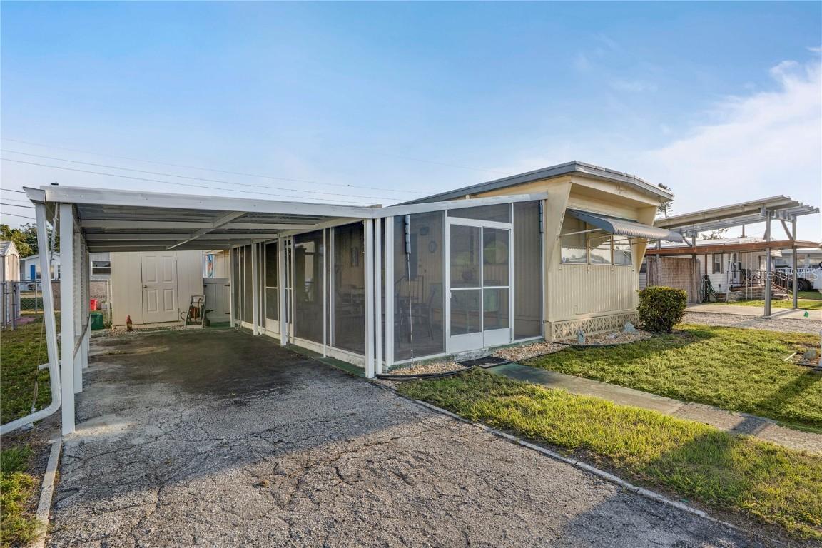1110 49th Avenue Dr., Bradenton, FL 34207