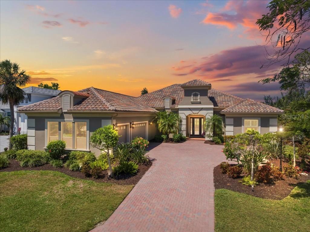 72 Grande Fairway, Englewood, FL 34223