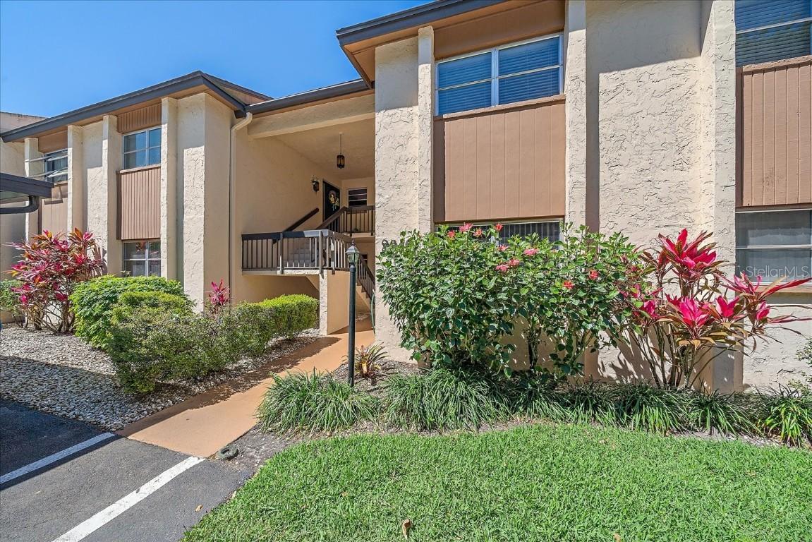 2640 Clubhouse Dr. #204, Sarasota, FL 34232