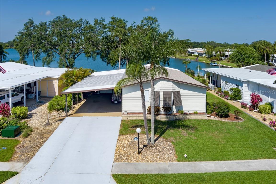 8467 Imperial Cir., Palmetto, FL 34221