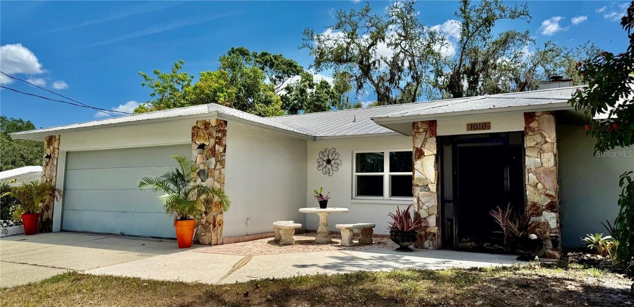 1010 Gun Club Rd., Sarasota, FL 34232