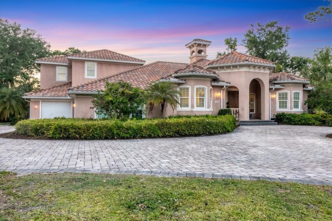 3905 Trentwood Pl., Sarasota, FL 34243