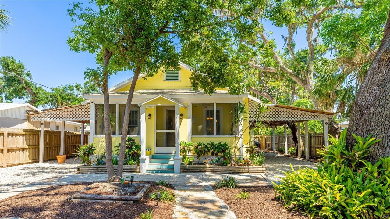 4721 Garcia Ave., Sarasota, FL 34233