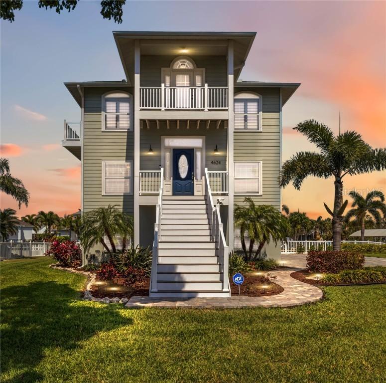 4624 4th Ave., Bradenton, FL 34208