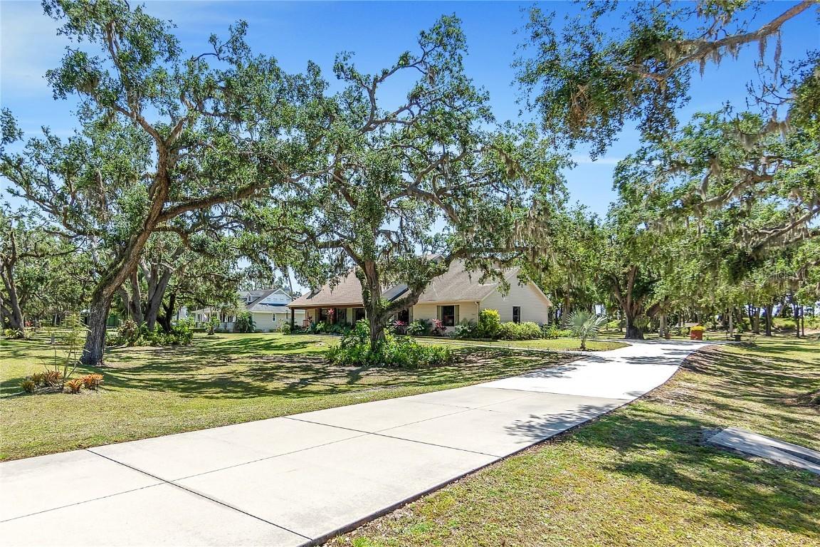 7407 91st St., Palmetto, FL 34221