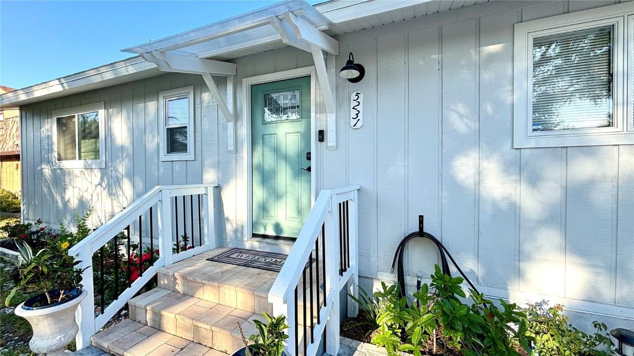 5231 32nd St., Bradenton, FL 34203
