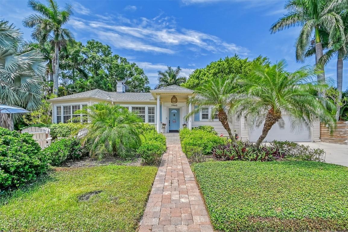 1960 Lincoln Dr., Sarasota, FL 34236