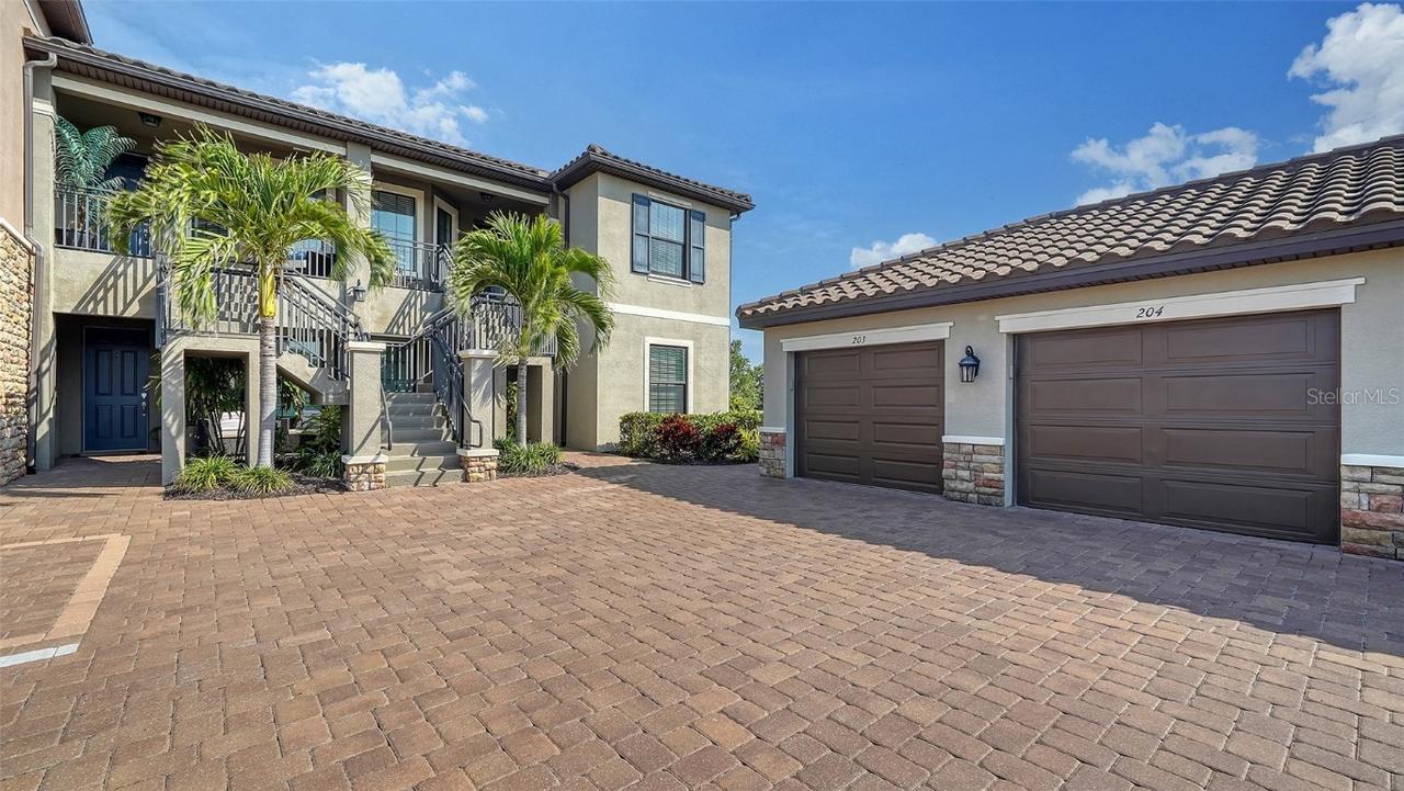5424 Cicerone St. #204, Sarasota, FL 34238
