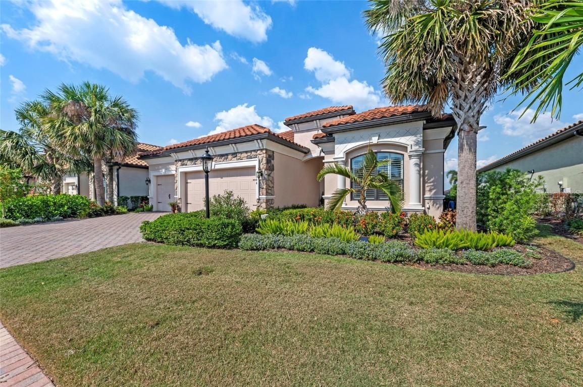 7044 Whittlebury Tr., Bradenton, FL 34202