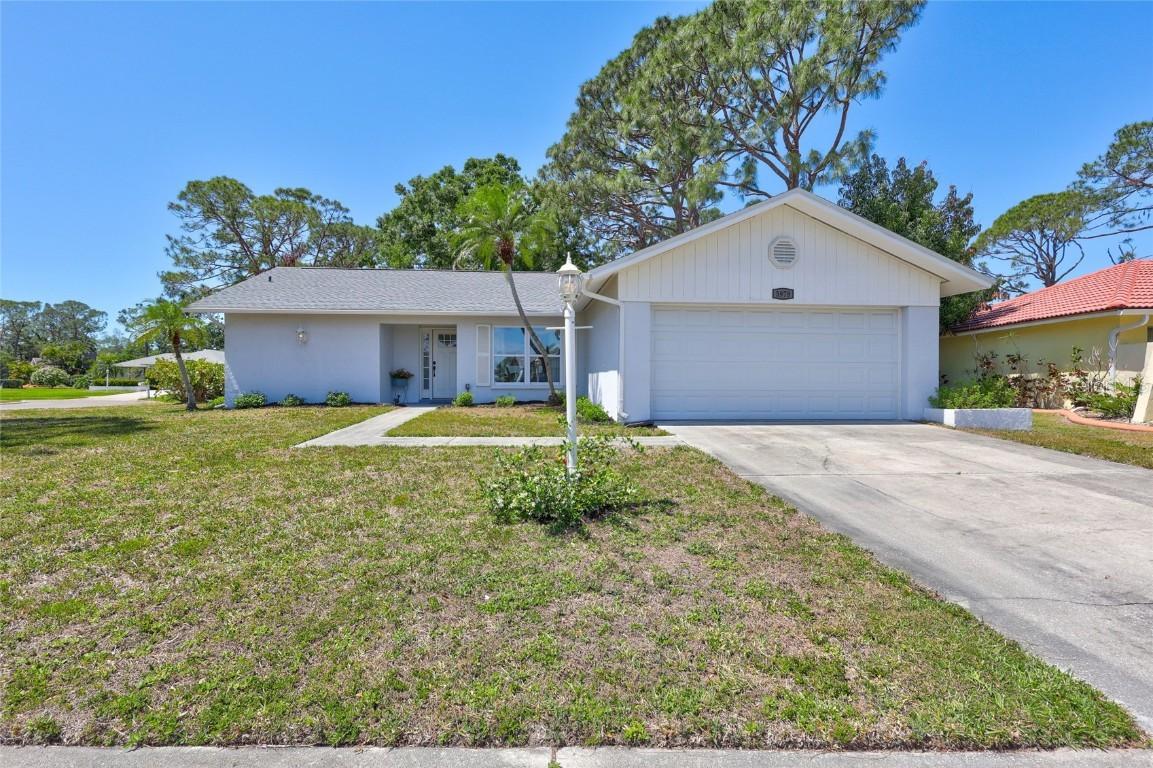 3978 Lemonwood Dr., Sarasota, FL 34232
