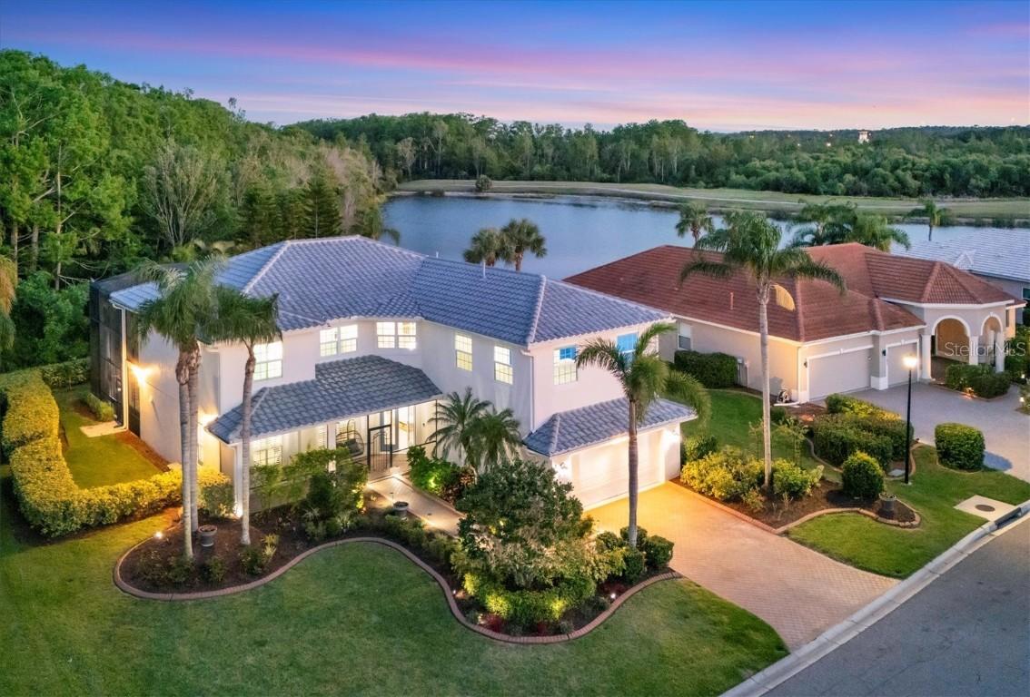 7538 Camden Harbour Dr., Bradenton, FL 34212