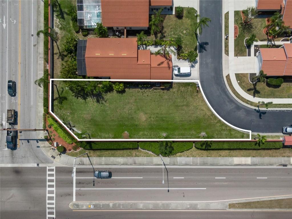 4344 Marcott Cir., Sarasota, FL 34233