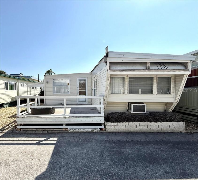 73 Twin Shores Blvd., Longboat Key, FL 34228