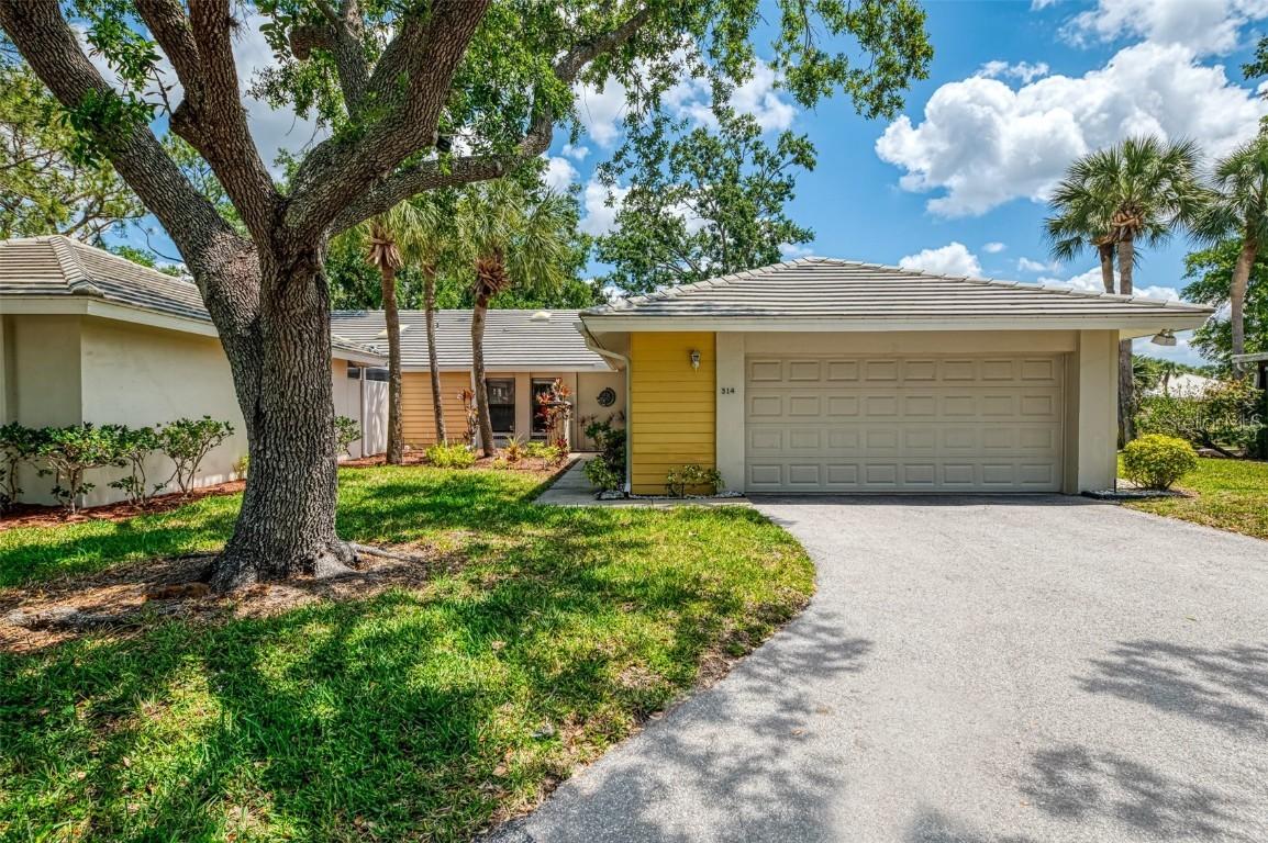 314 Pembroke Ln. #189, Venice, FL 34293