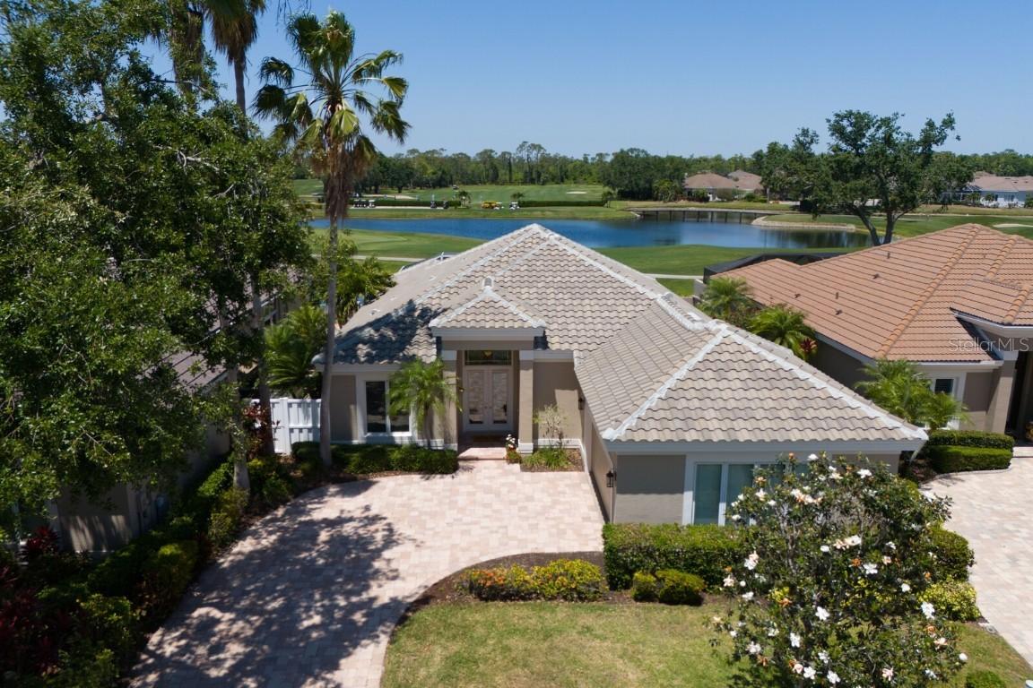 8715 52nd Ave., Bradenton, FL 34211