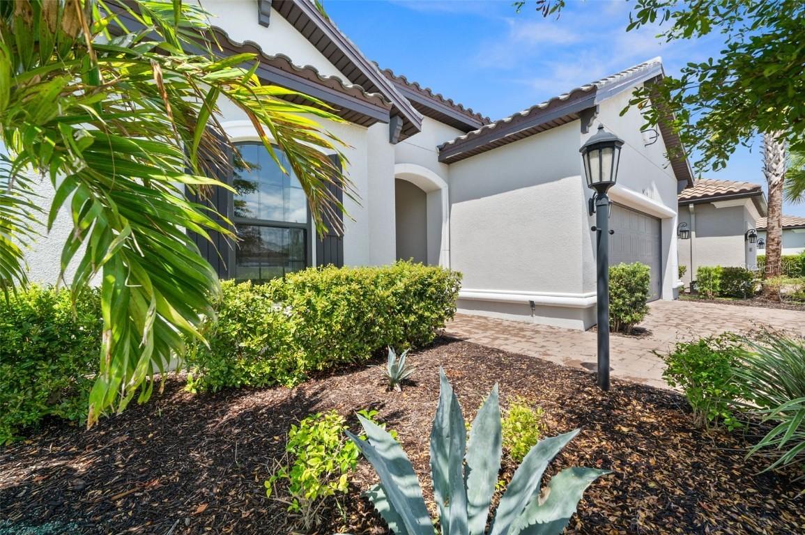 6266 Mesa Glen, Bradenton, FL 34203