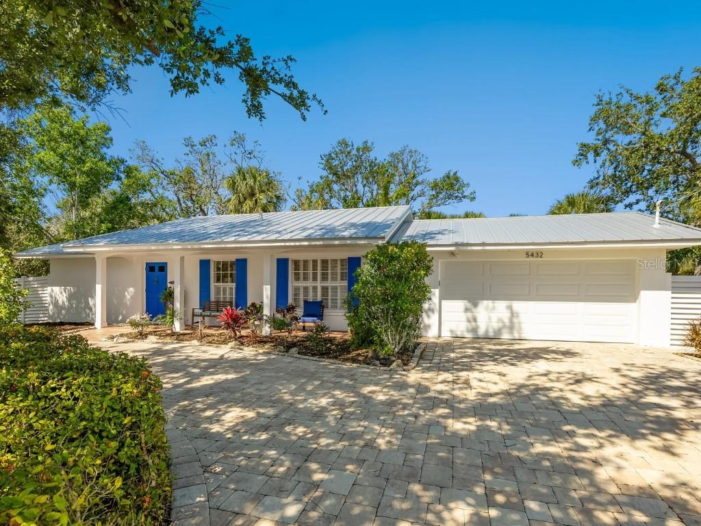 5432 Cape Leyte Dr., Sarasota, FL 34242