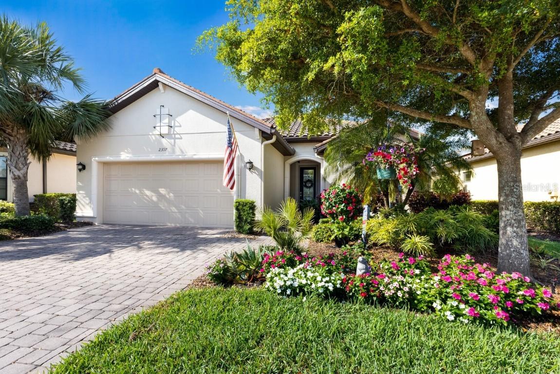 2397 Vaccaro Dr., Sarasota, FL 34231