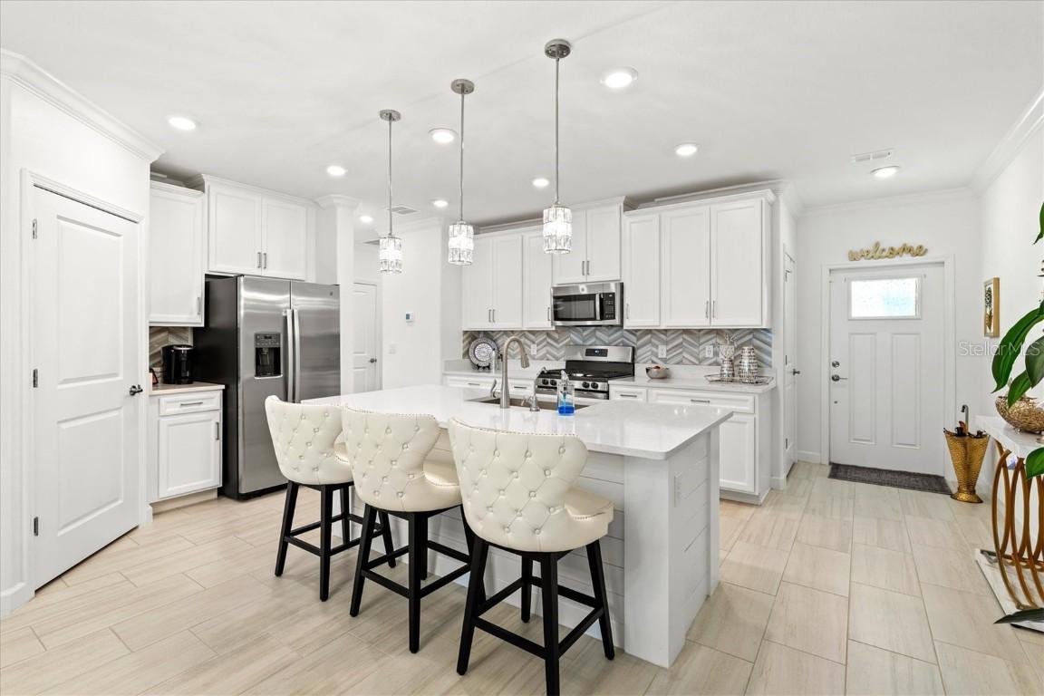 17576 Holly Well Ave., Wimauma, FL 33598