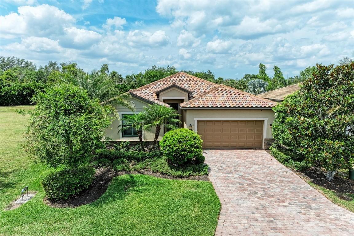157 Wandering Wetlands Cir., Bradenton, FL 34212