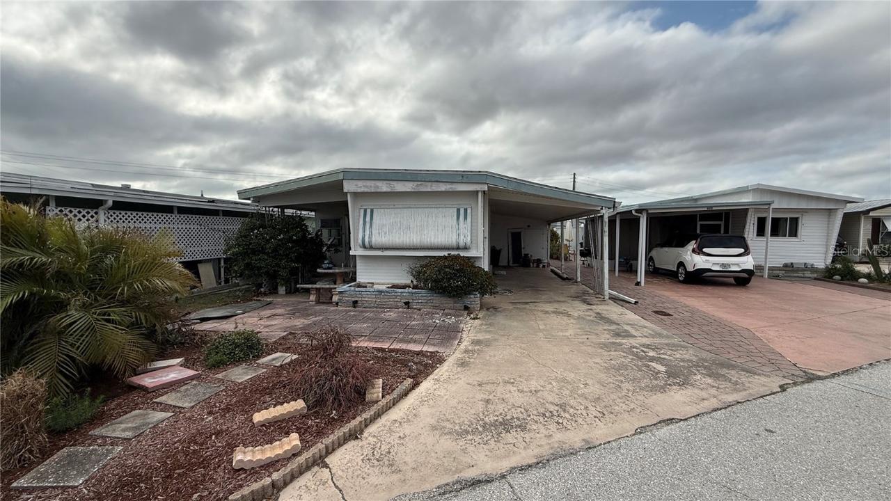 6620 Dakota St., Bradenton, FL 34207