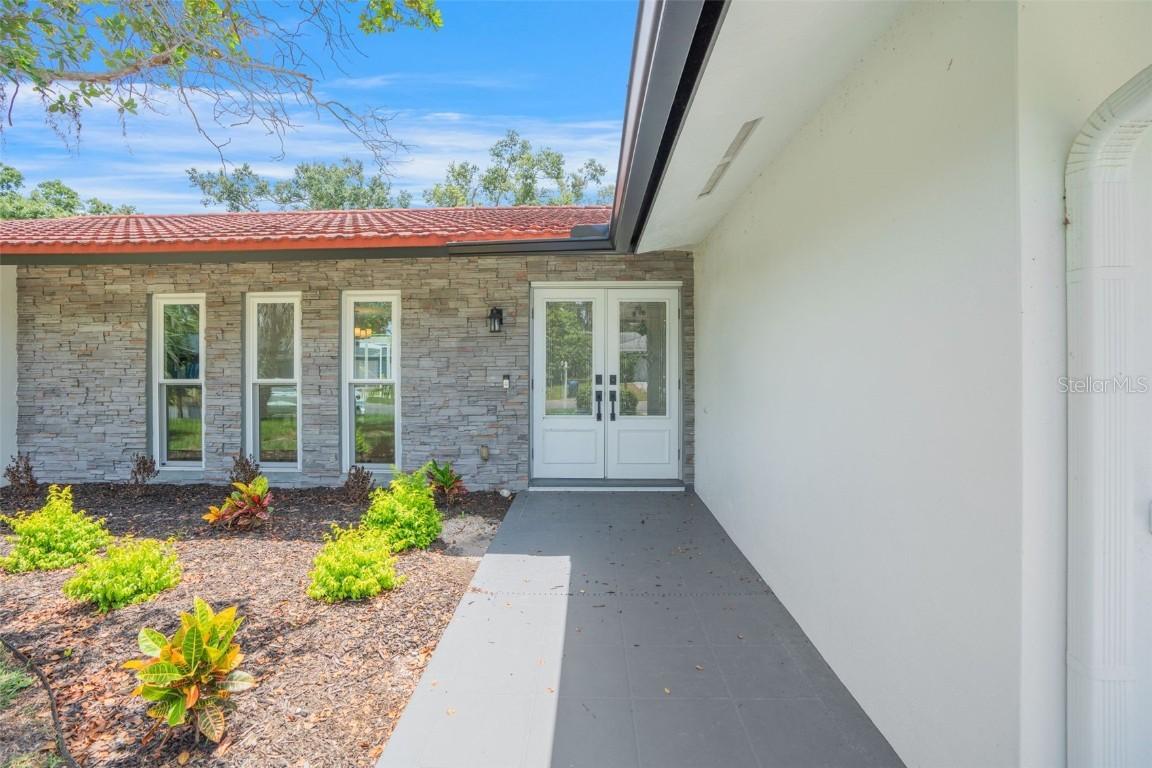 3209 Riviera Dr., Sarasota, FL 34232