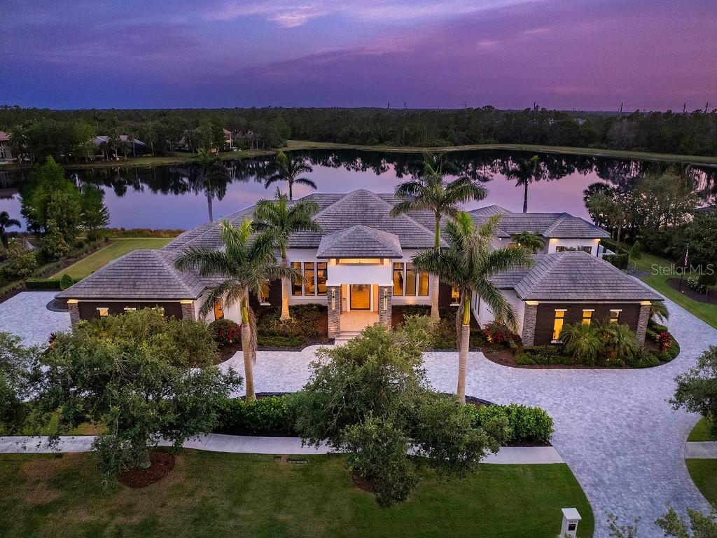 18826 Ganton Ave., Lakewood Ranch, FL 34202