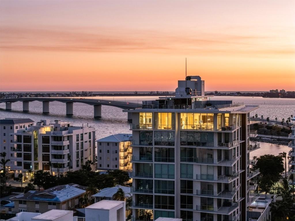 111 Golden Gate Point #802PH, Sarasota, FL 34236