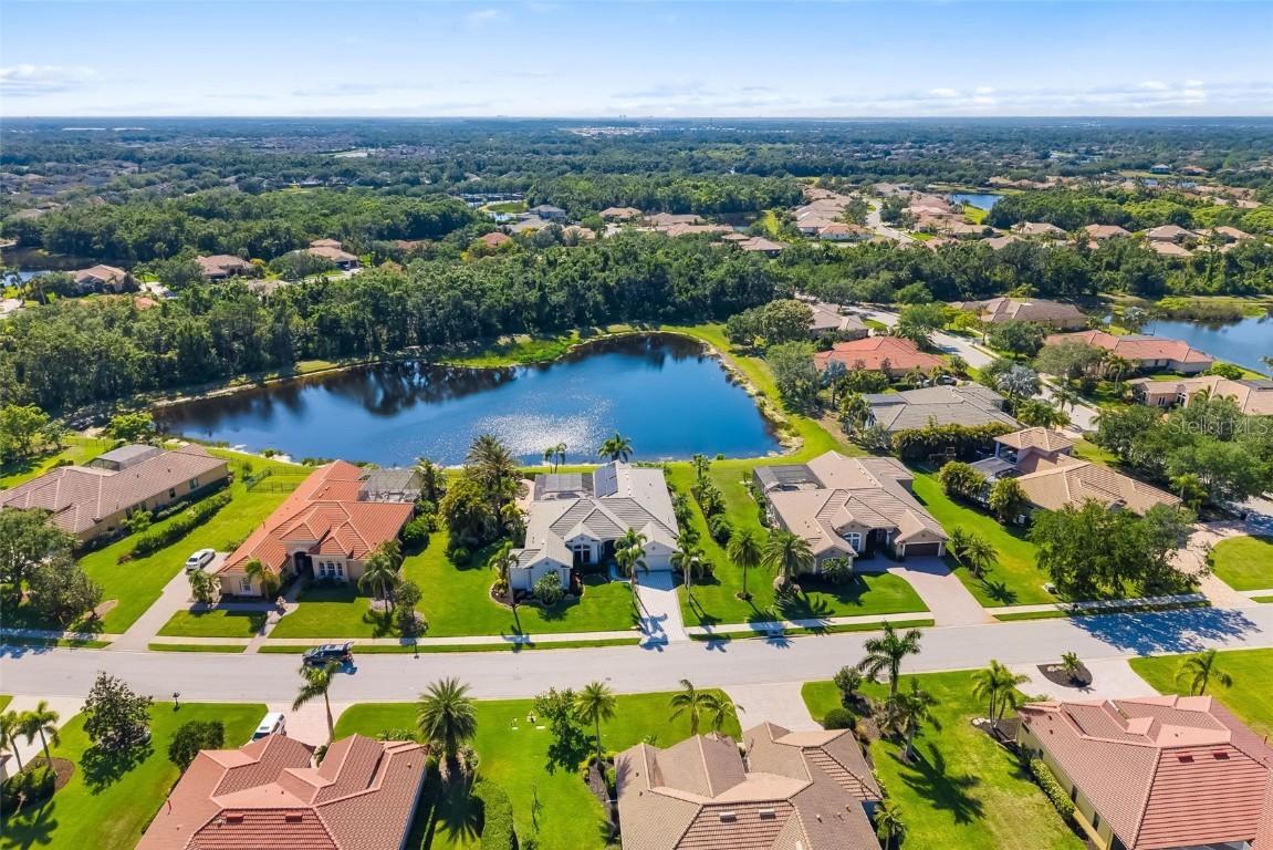 356 Blackbird Ct., Bradenton, FL 34212