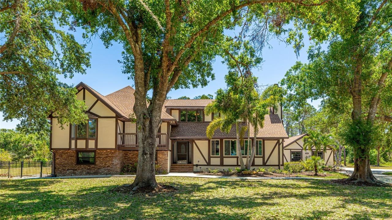 222 High Point Dr., Venice, FL 34292