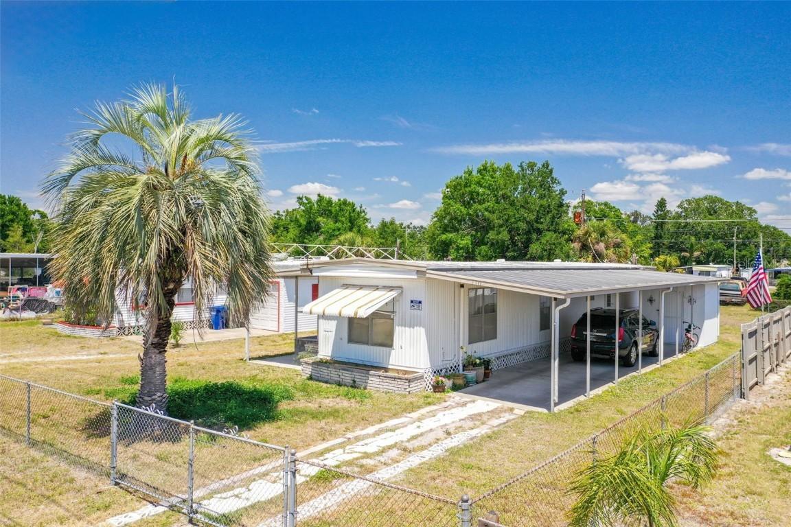 110 Orange Grove Ave., Nokomis, FL 34275