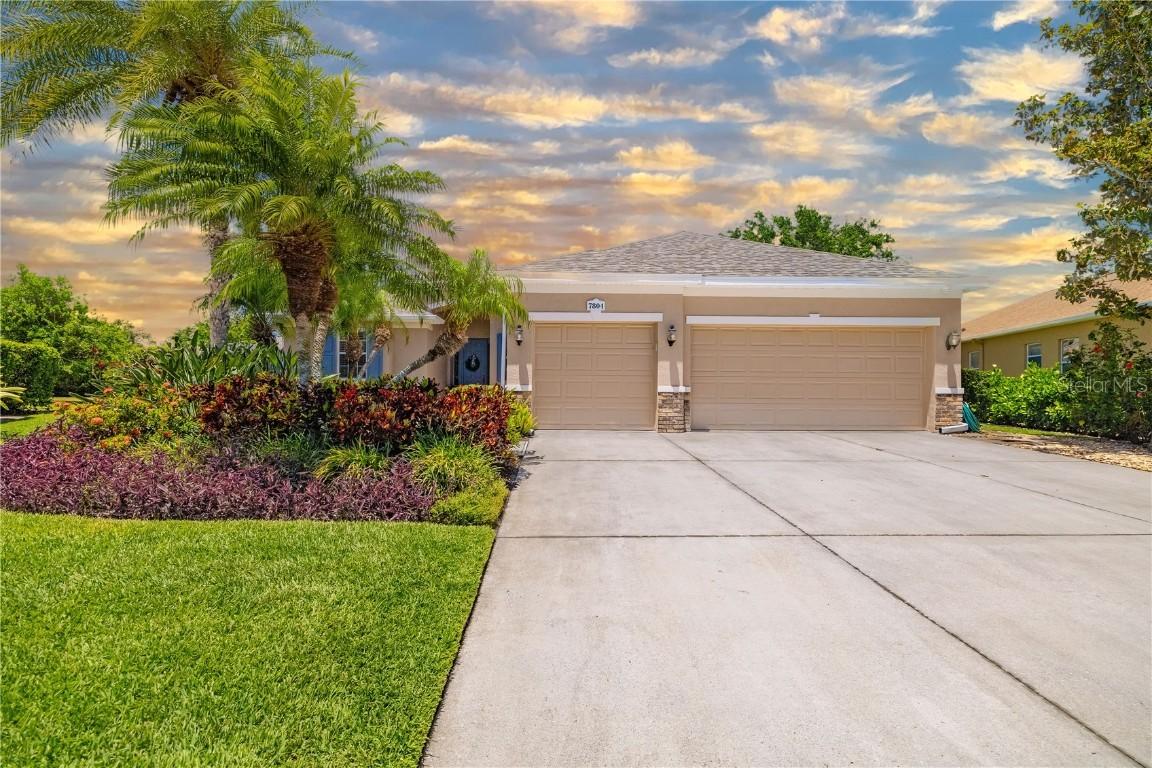 7804 Edmonston Cir., University Park, FL 34201
