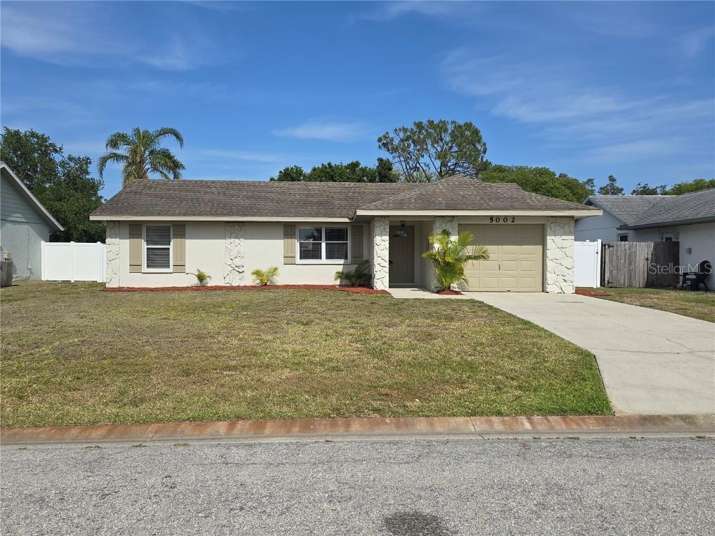 5002 26th Avenue Dr E, Palmetto, FL 34221