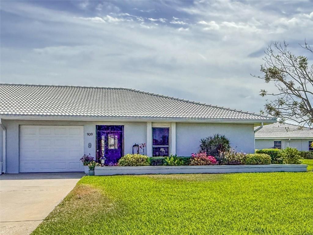 909 68th St., Bradenton, FL 34209