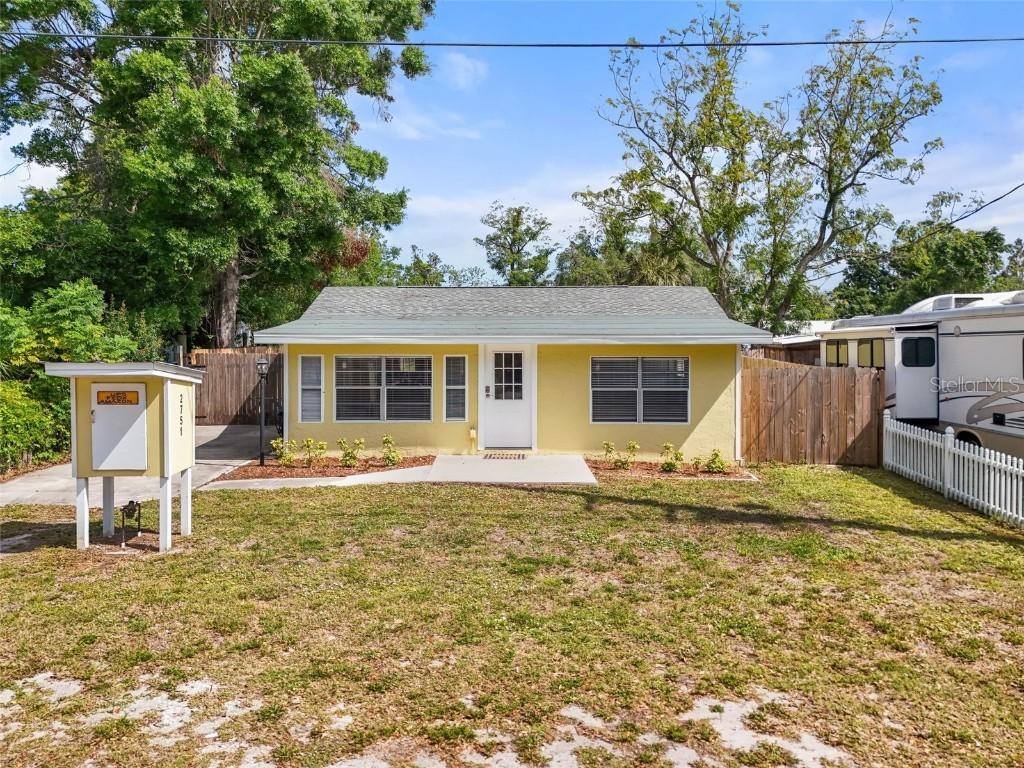 2751 71st Dr., Sarasota, FL 34243