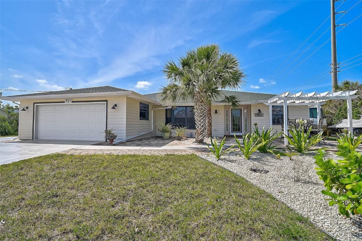 801 E 5th St., Englewood, FL 34223