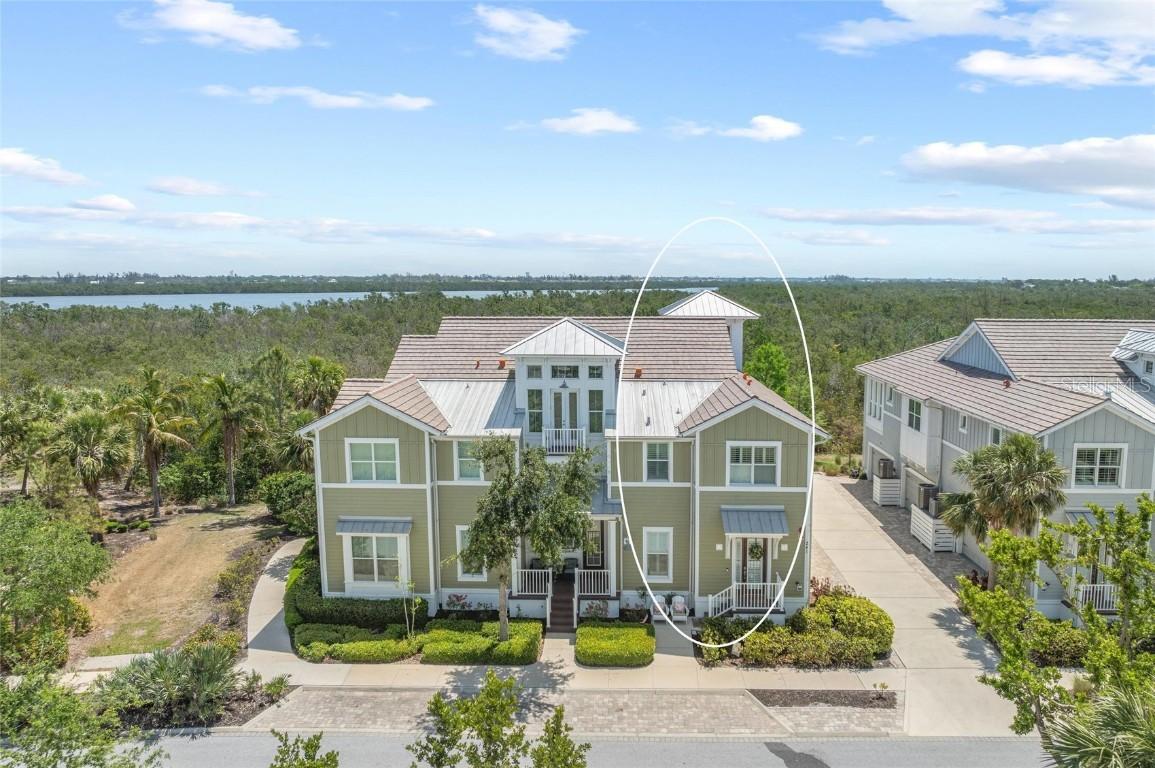 241 Sapphire Lake Dr. #201, Bradenton, FL 34209