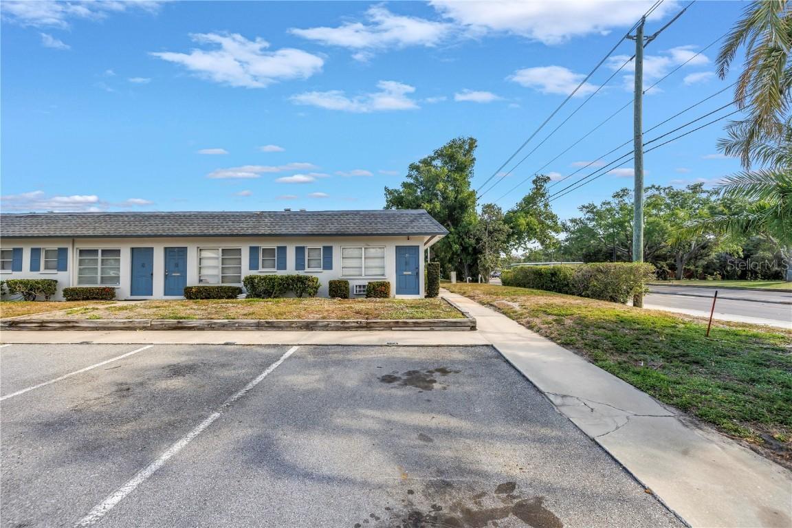 4444 Swift Rd. #25, Sarasota, FL 34231