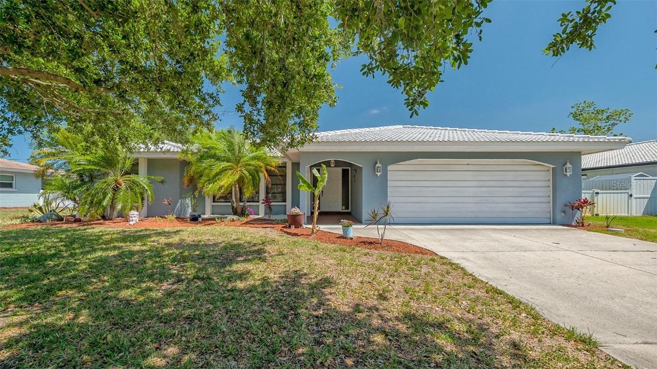 301 Angelico Dr., Nokomis, FL 34275