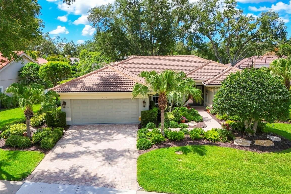 4356 Highland Oaks Cir. #3, Sarasota, FL 34235