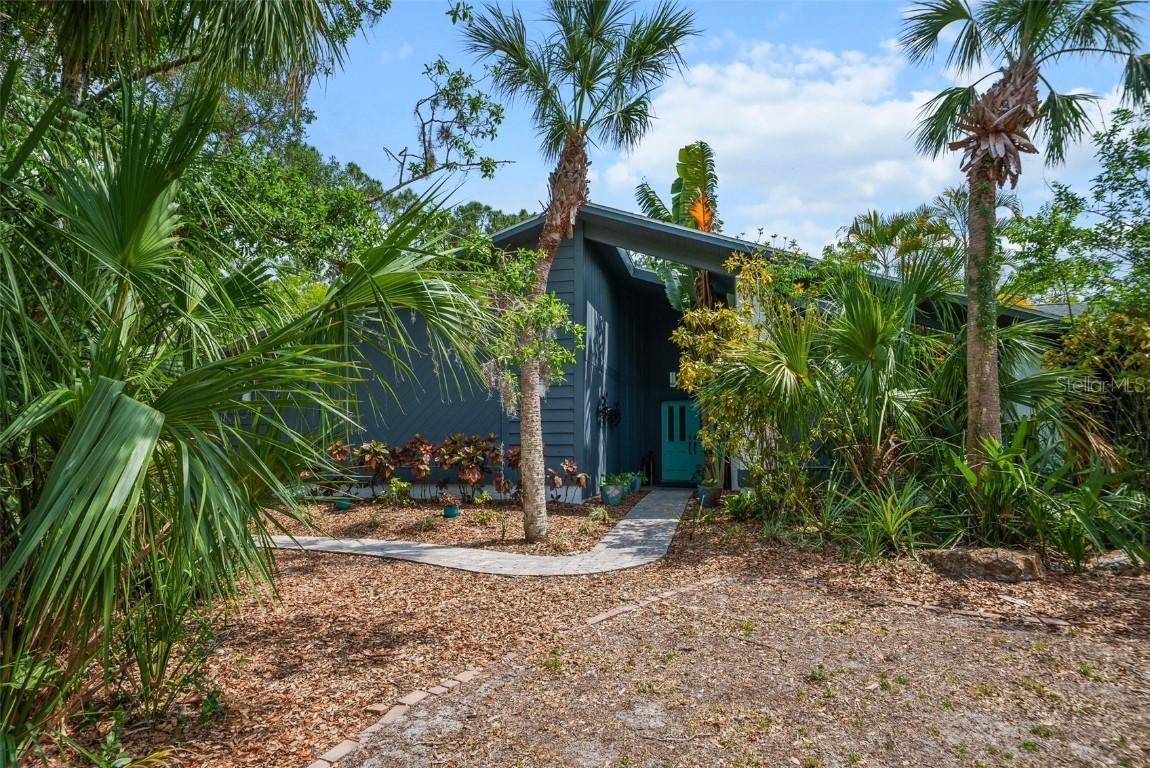 5282 Box Turtle Cir., Sarasota, FL 34232