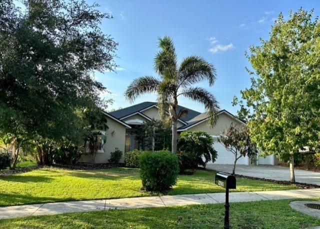 9632 Spring Lake Dr., Clermont, FL 34711