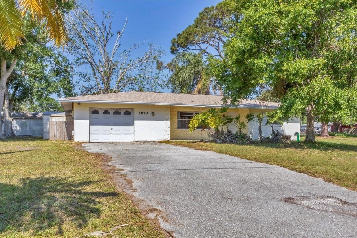 2640 Amanda Dr., Sarasota, FL 34232