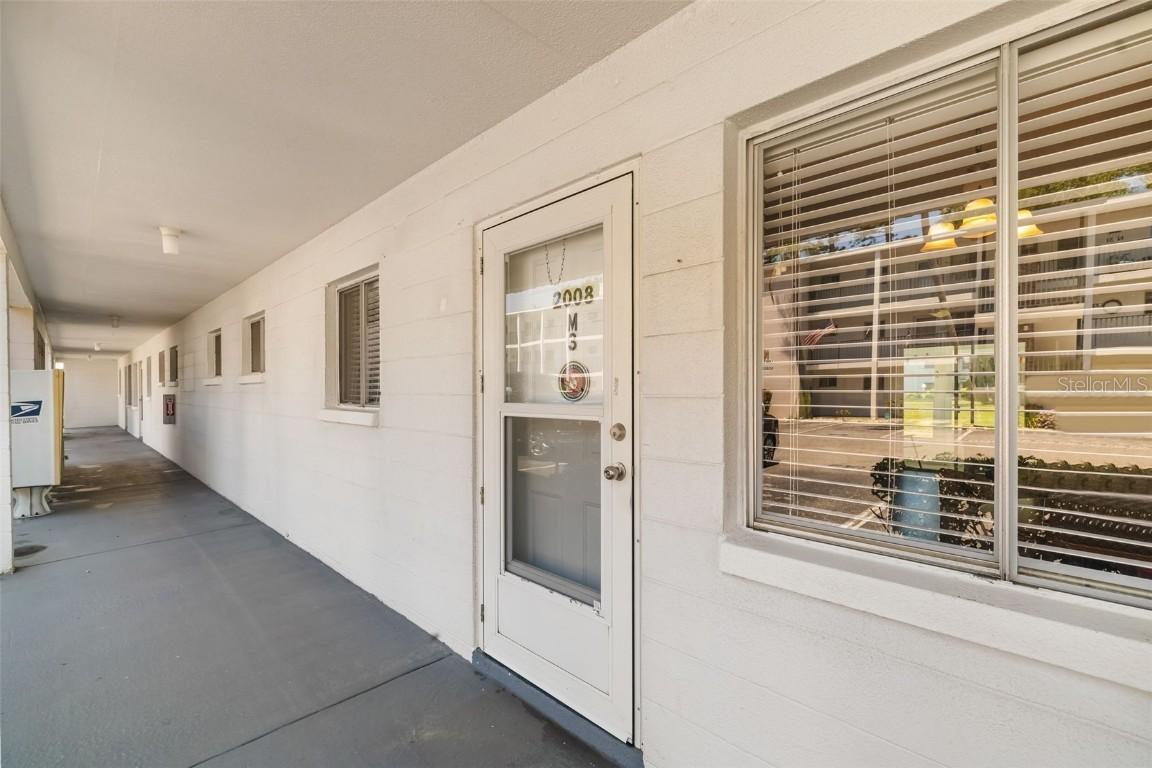 2008 Canal Dr. #M3, Bradenton, FL 34207