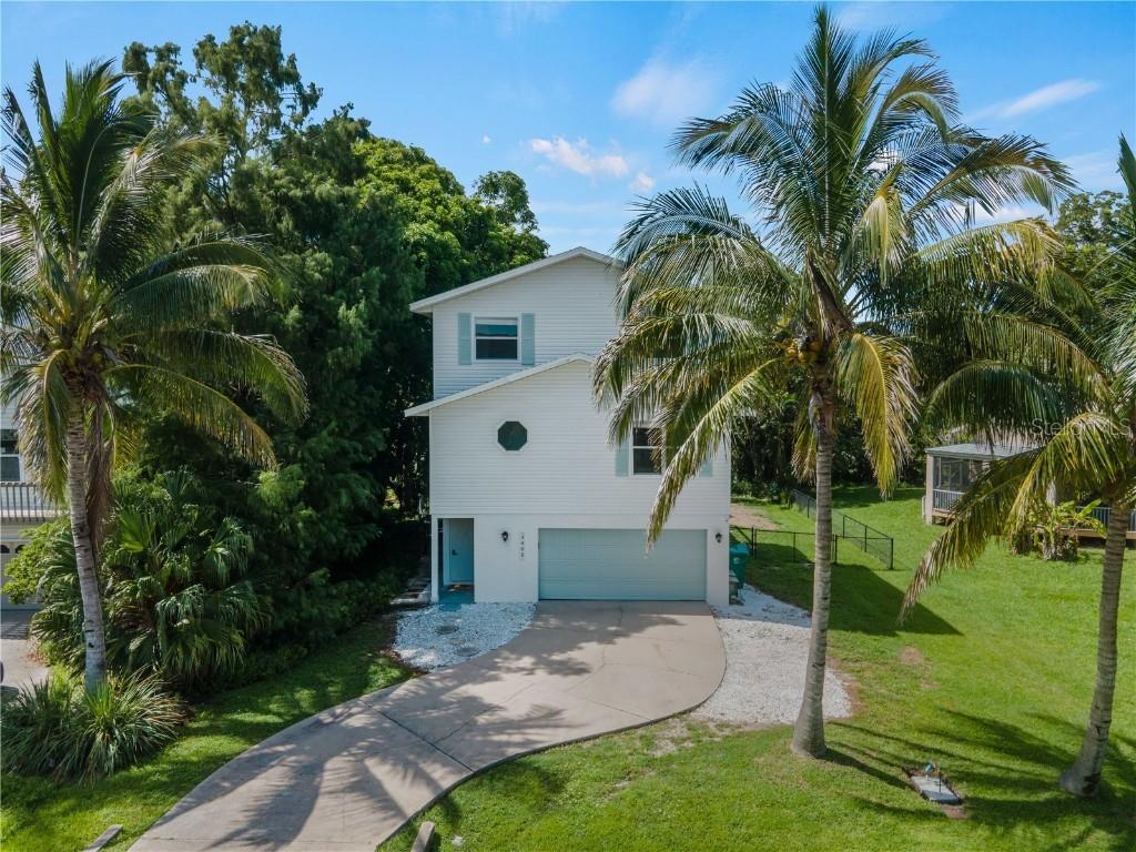 3405 10th St., Palmetto, FL 34221