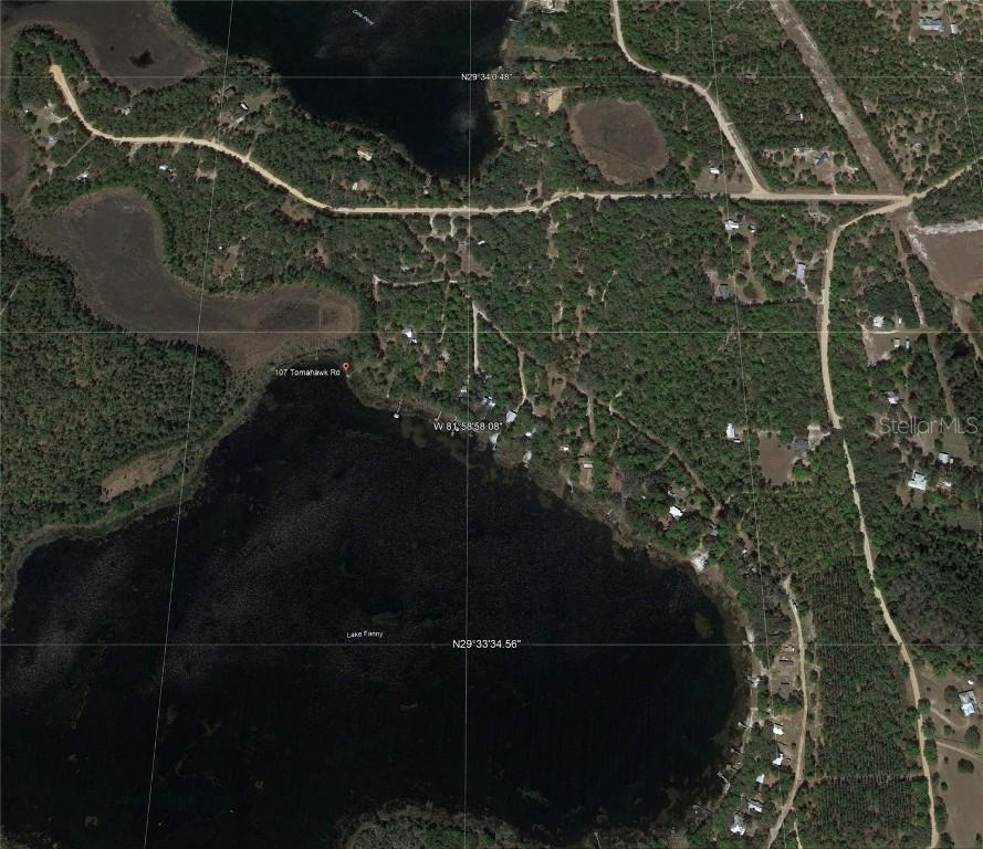 107 Tomahawk Rd., Hawthorne, FL 32640